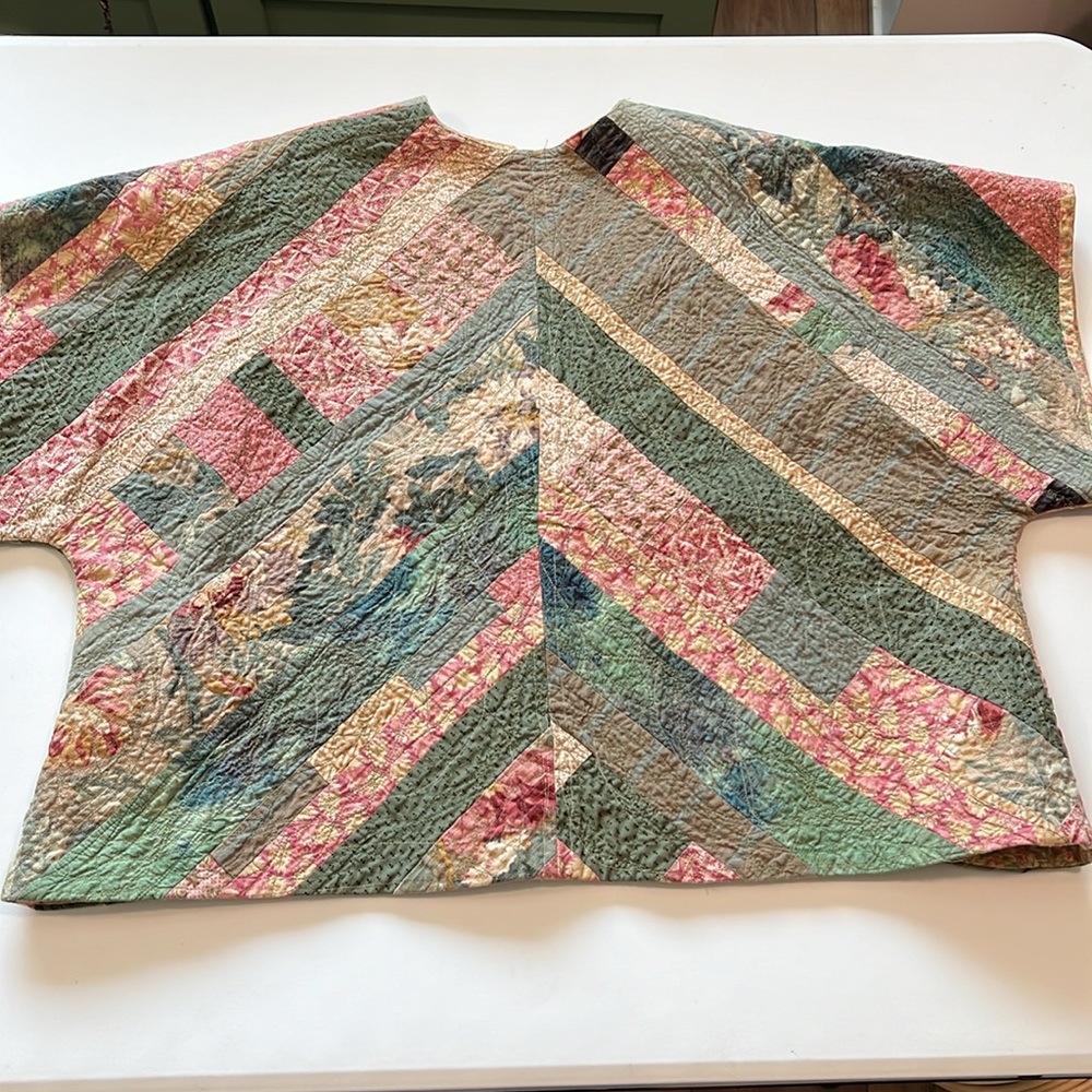 Vintage - quilted‎ shawl, cropped short sleeve jacket - Picture 2 of 11